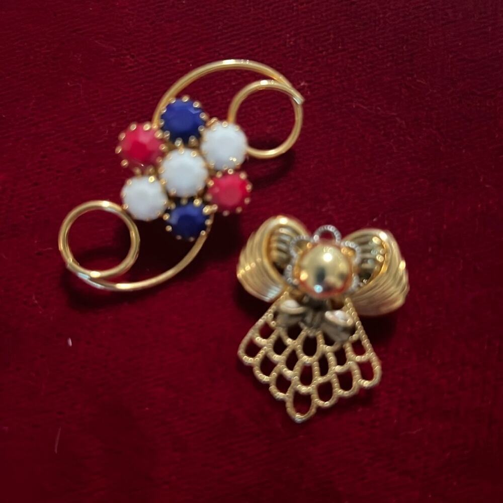 Two Vintage Gold Brooches